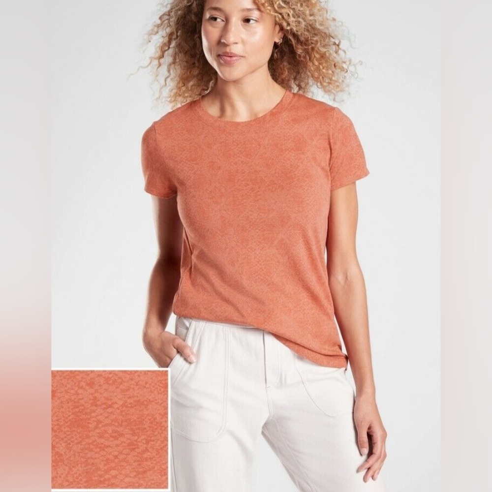 Athleta Cotton Daily Short Sleeve Top in Etruscan Red Snake Print Small